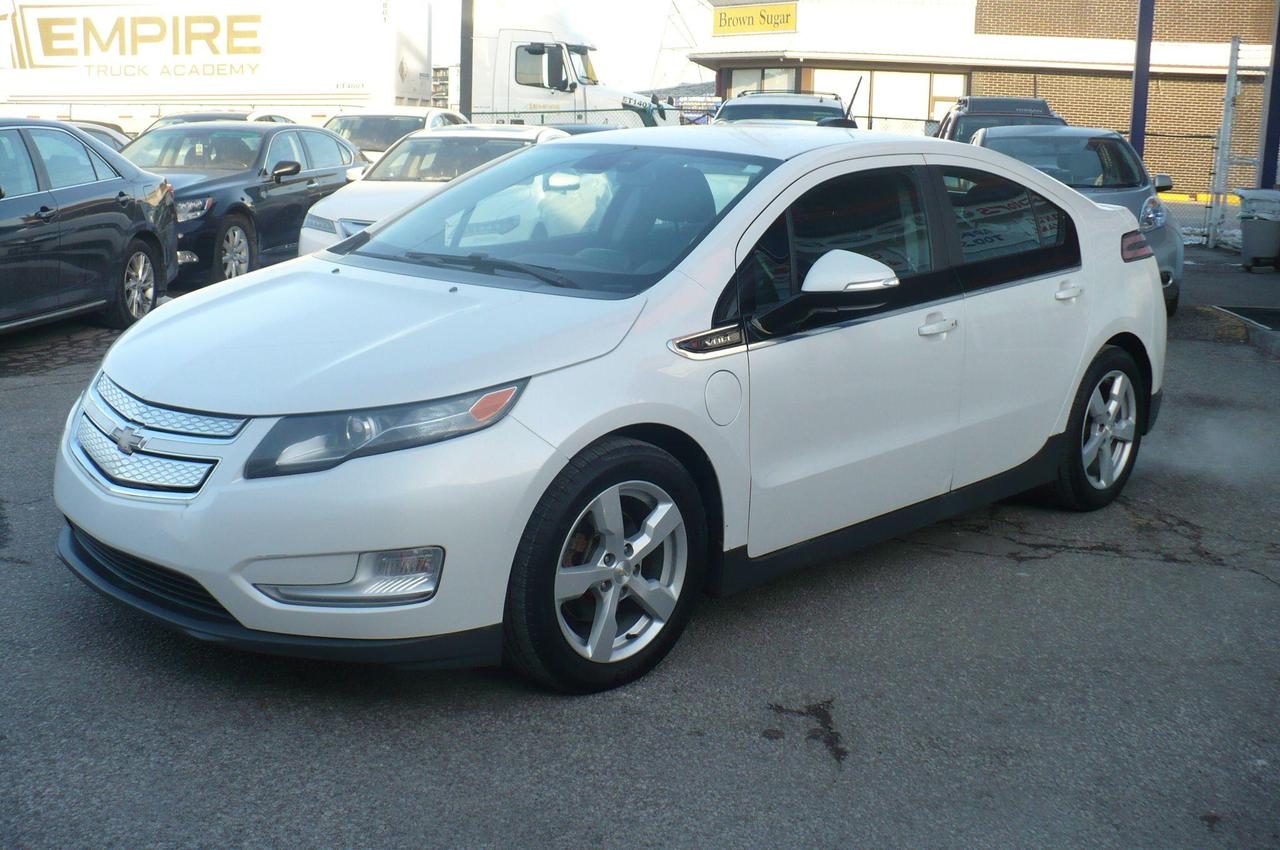 2015 Chevrolet Volt Base Photo