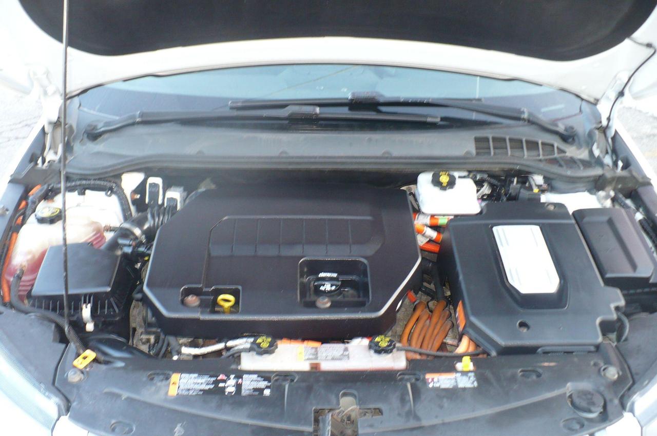 2015 Chevrolet Volt Base Photo