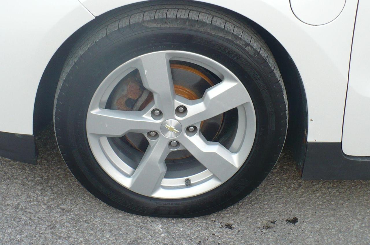 2015 Chevrolet Volt Base Photo
