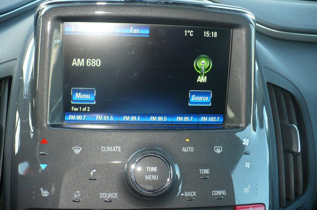 2015 Chevrolet Volt Base Photo