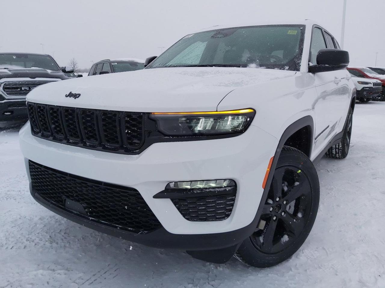 2023 Jeep Grand Cherokee Limited Photo2