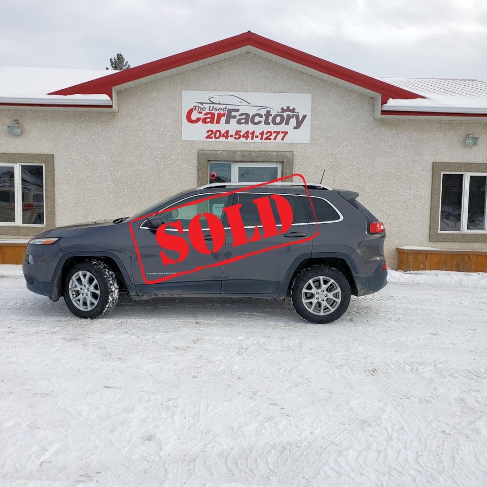 Used 2016 Jeep Cherokee 4WD Navigation, Heated Leather, 8.4 screen for sale in Oakbank, MB