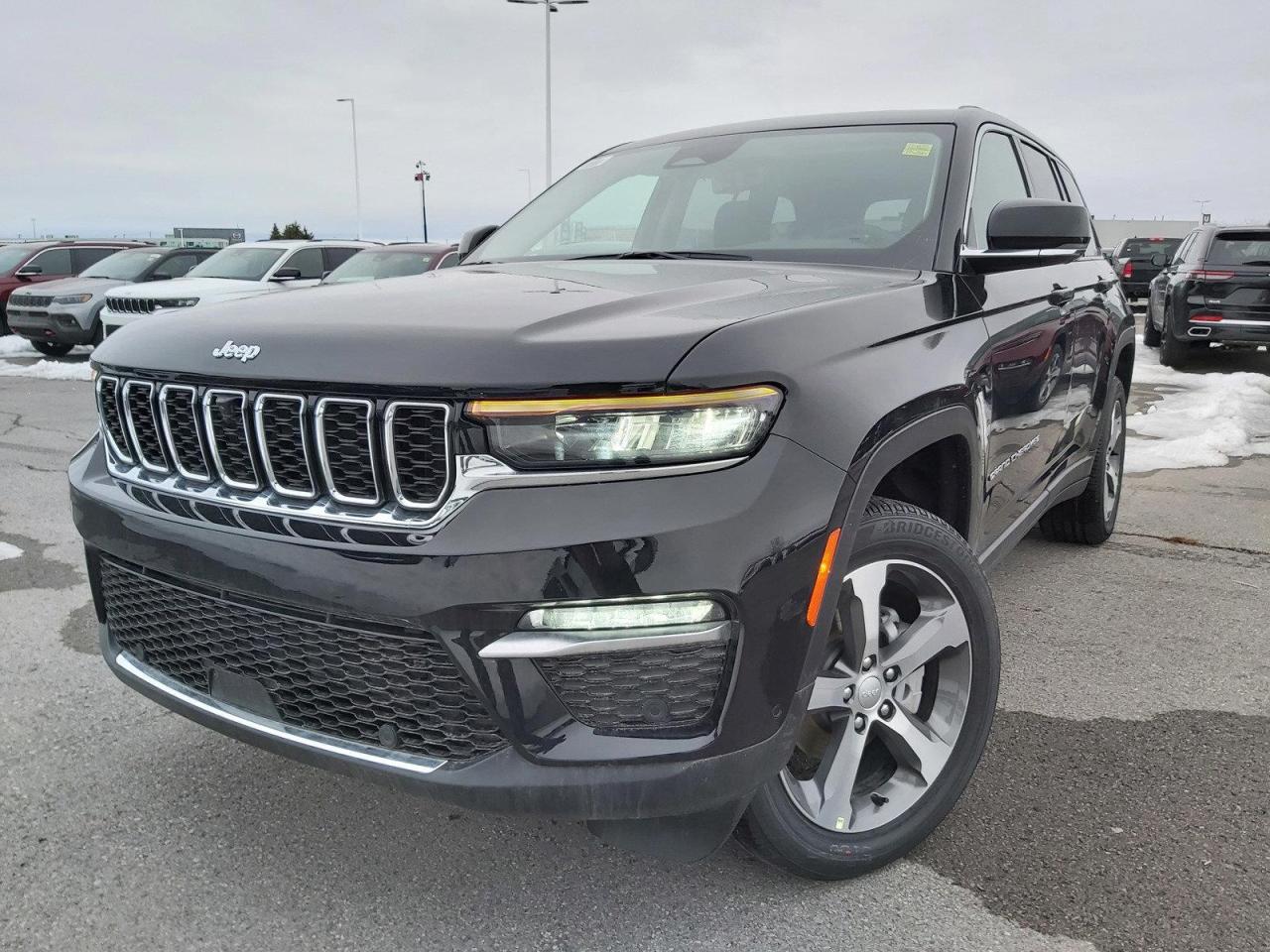 2023 Jeep Grand Cherokee Limited Photo2