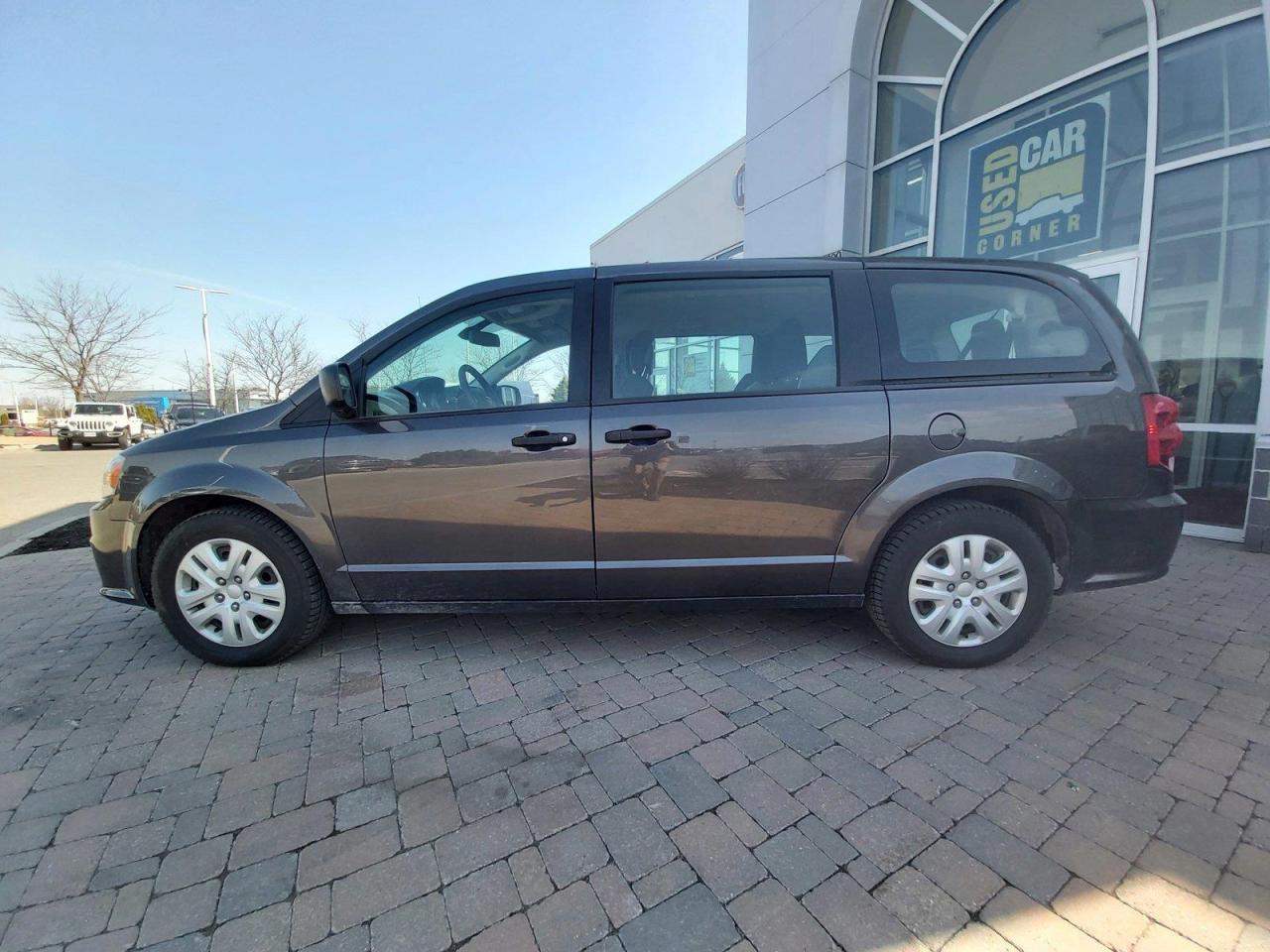 2018 Dodge Grand Caravan CVP/SXT Photo3