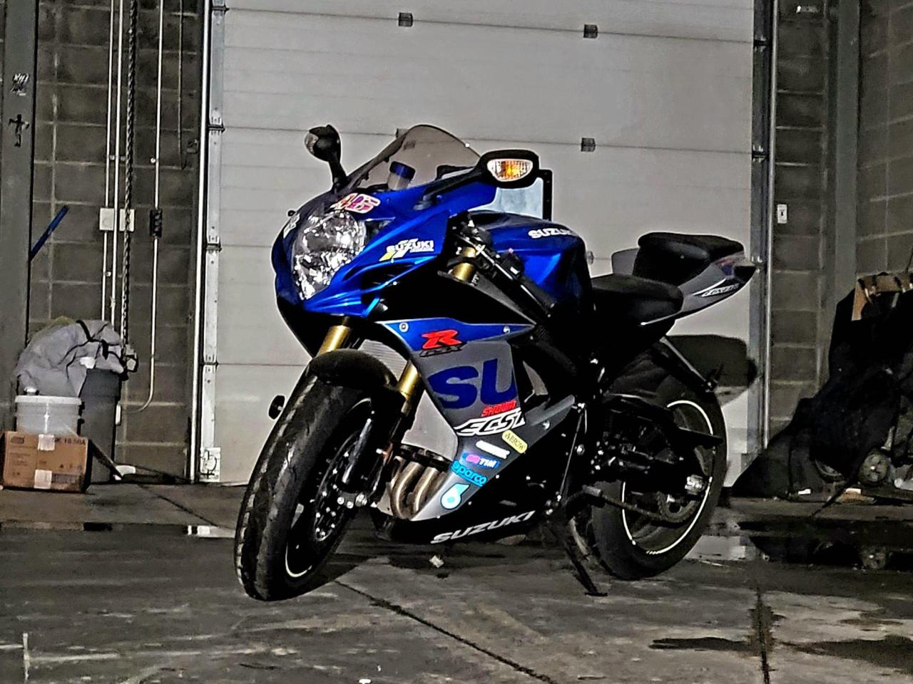 Used 2022 Suzuki GSXR750 Sport | $0 DOWN, EVERYONE APPROVED! for sale in Calgary, AB