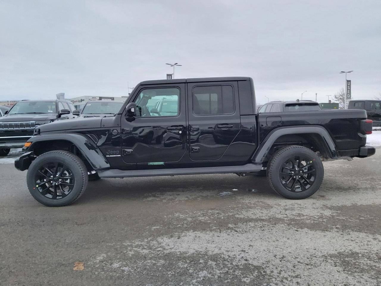 2023 Jeep Gladiator Overland Photo3