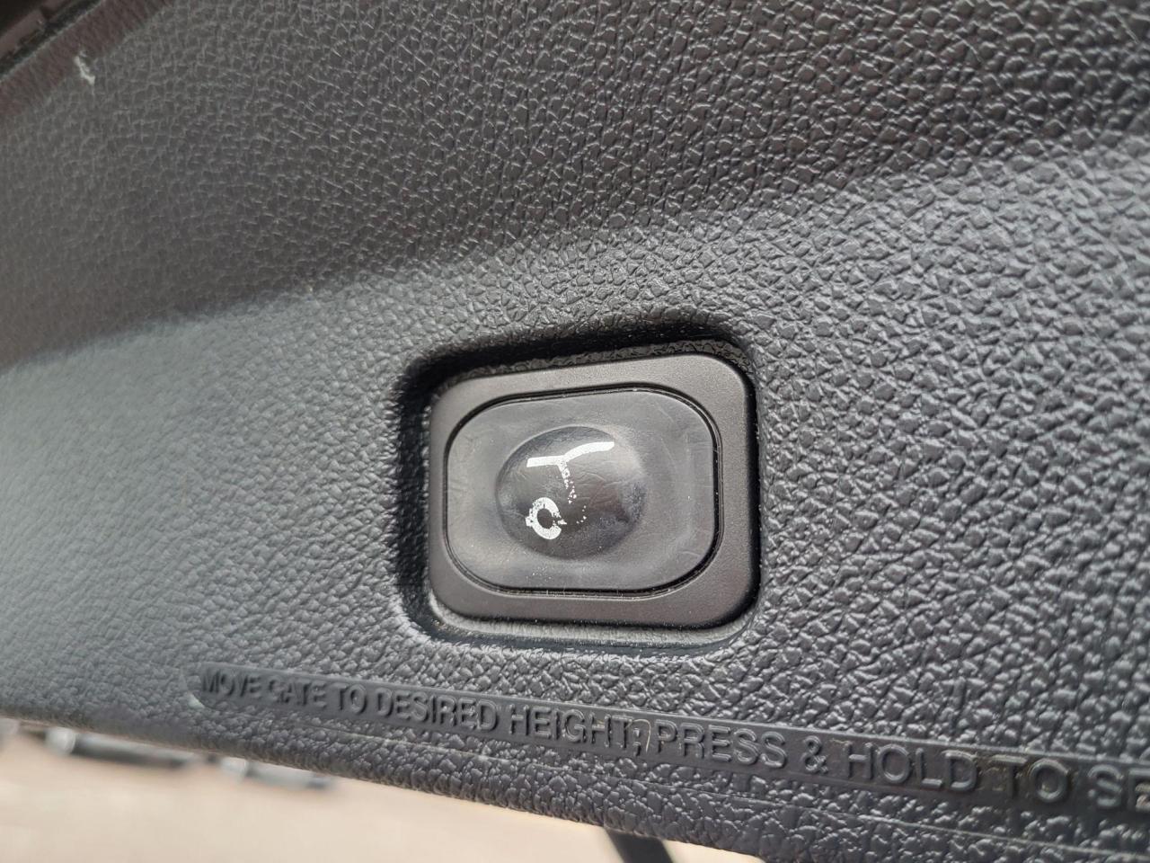 2018 Ford Explorer Limited 4WD Photo