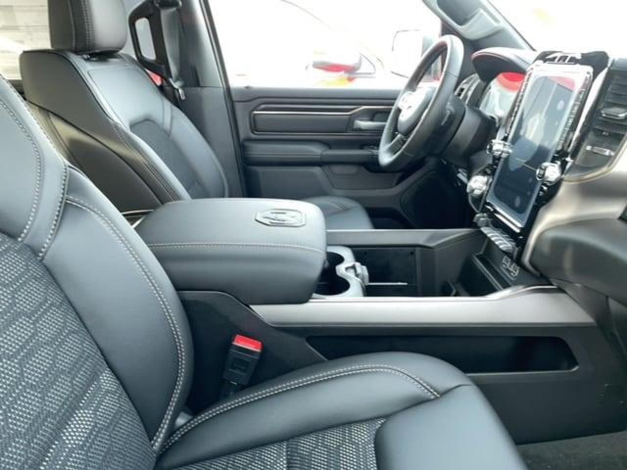 2023 RAM 1500 SPORT Photo3