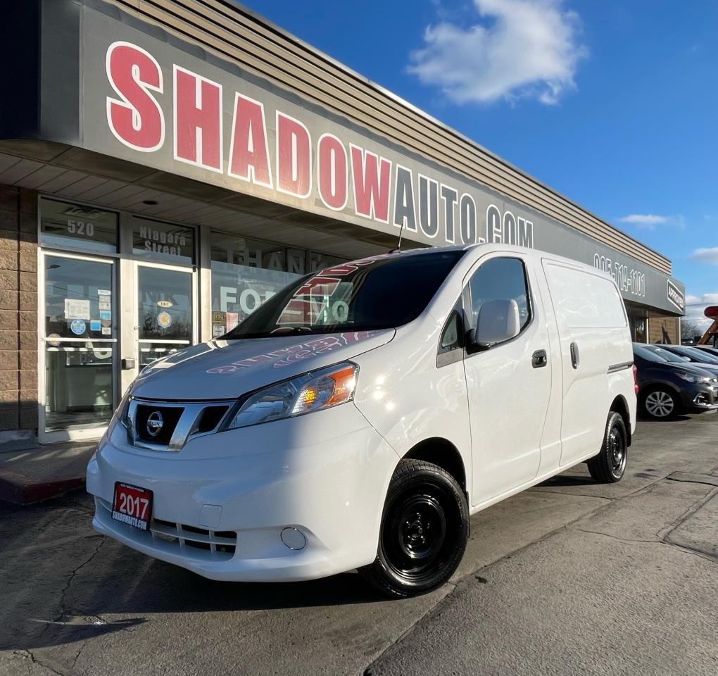 2017 Nissan NV200 SV| Navigation| Rear Camera| Parking Sensors|