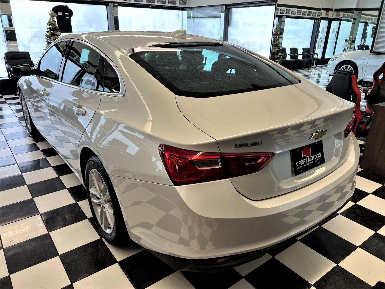 2017 Chevrolet Malibu LT+Camera+ApplePlay+Cruise Control+A/C Photo55