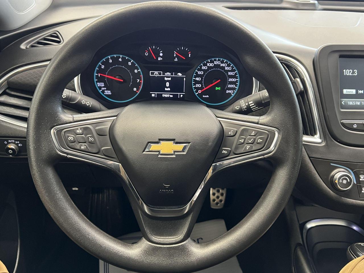 2017 Chevrolet Malibu LT+Camera+ApplePlay+Cruise Control+A/C Photo62