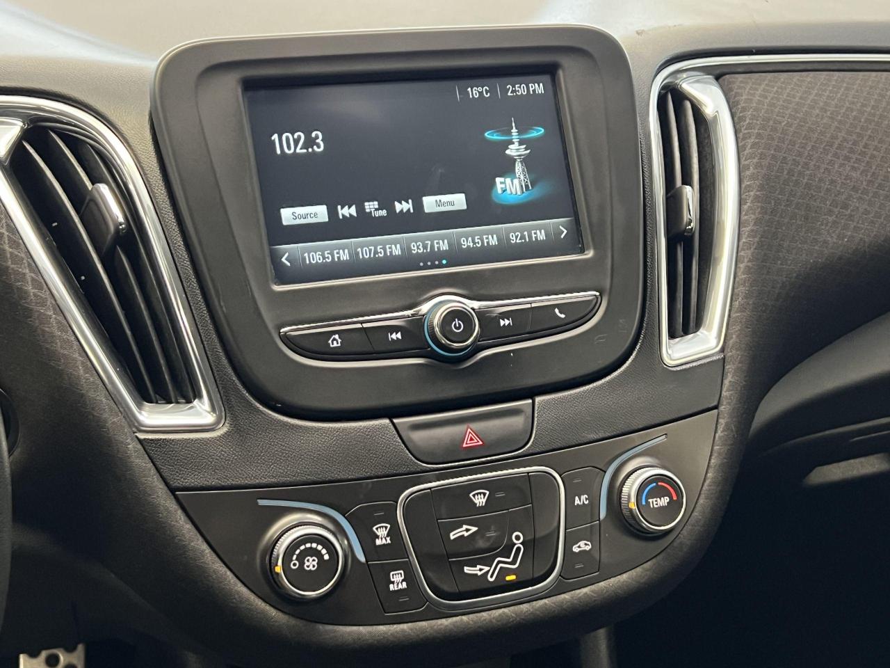2017 Chevrolet Malibu LT+Camera+ApplePlay+Cruise Control+A/C - Photo #10