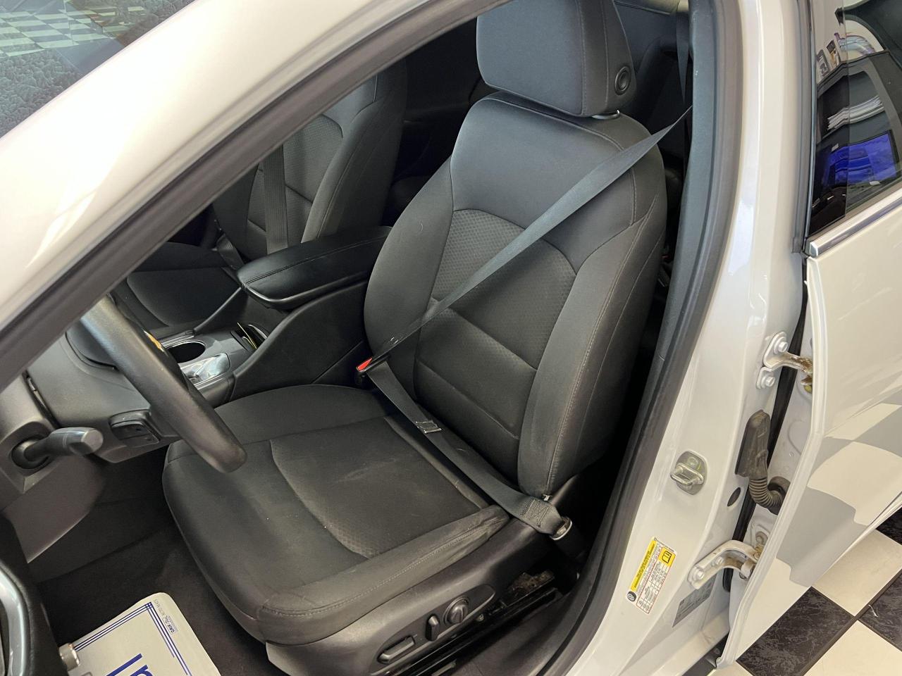 2017 Chevrolet Malibu LT+Camera+ApplePlay+Cruise Control+A/C Photo71