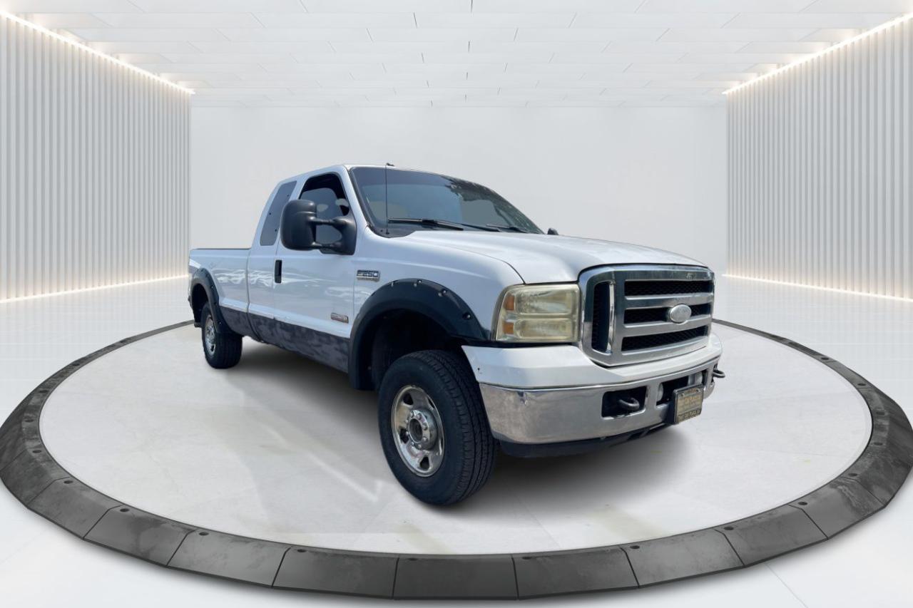 Used 2006 Ford F-250 SD Lariat SuperCab 4WD for sale in London, ON