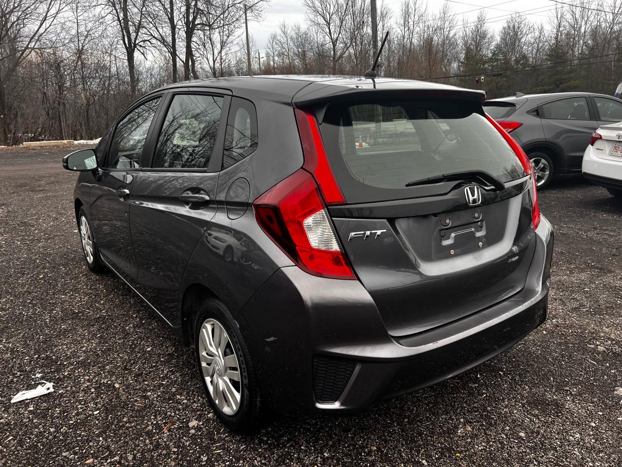 2016 Honda Fit LX - Photo #4