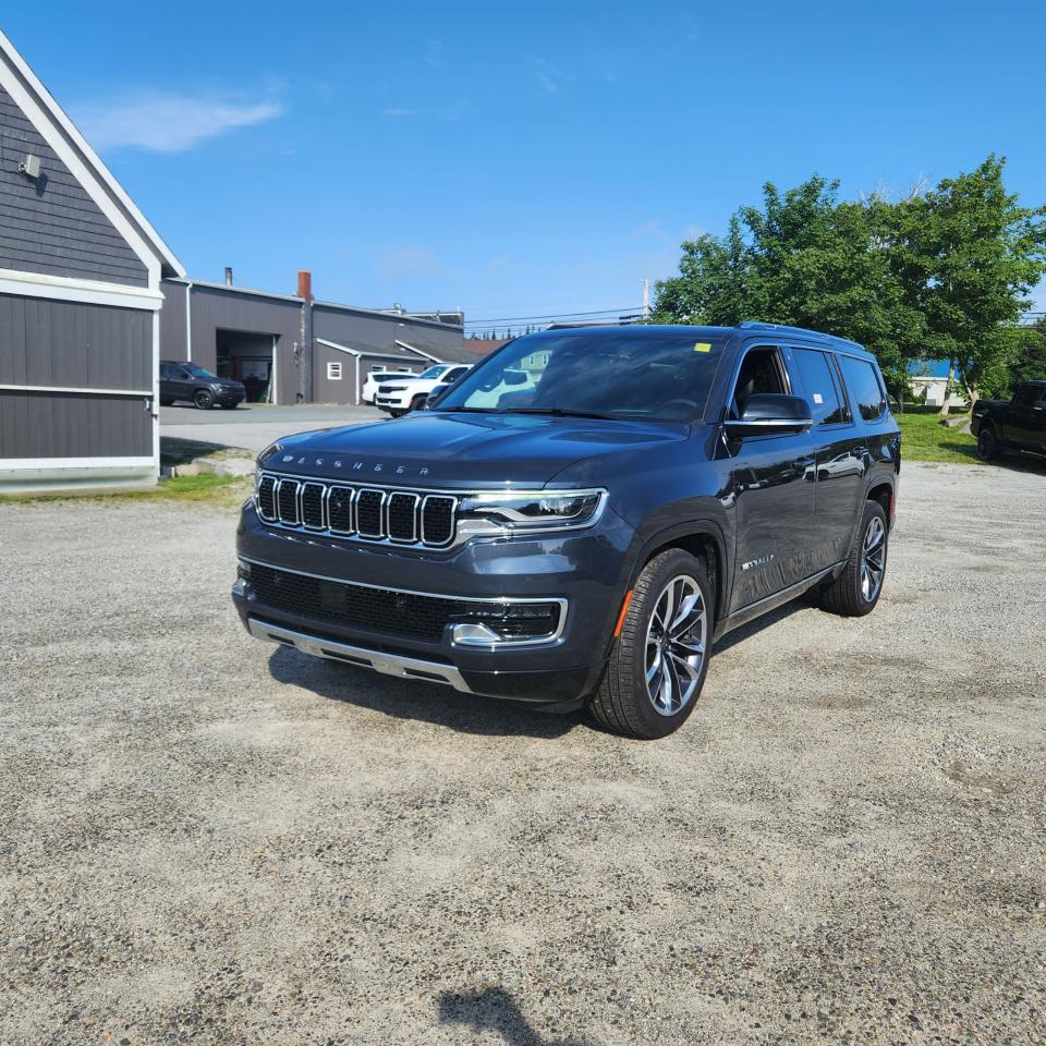 2023 Jeep Wagoneer Series III 4x4 Photo33
