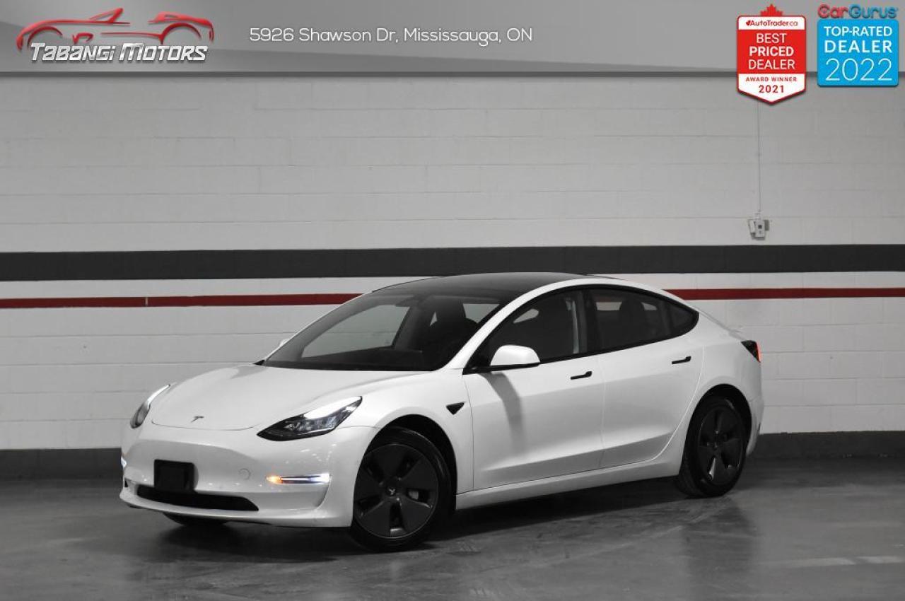 Photo of White 2022 Tesla Model 3