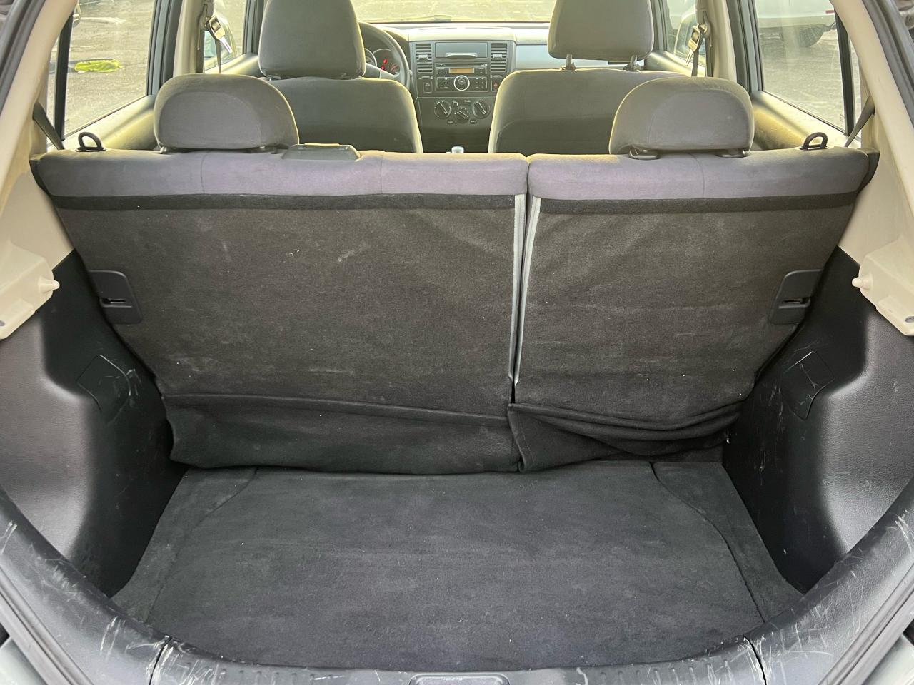 2009 Nissan Versa  - Photo #21