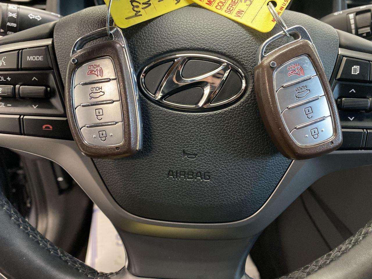 2017 Hyundai Elantra GLS+Roof+ApplePlay+Camera+BlindSpot+CLEAN CARFAX - Photo #15