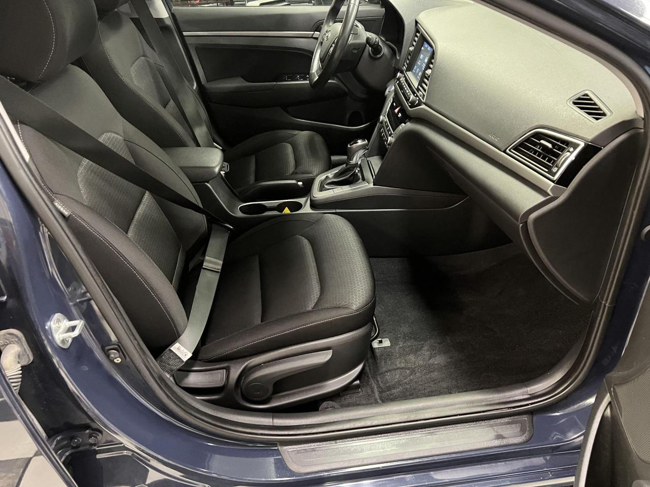 2017 Hyundai Elantra GLS+Roof+ApplePlay+Camera+BlindSpot+CLEAN CARFAX - Photo #21