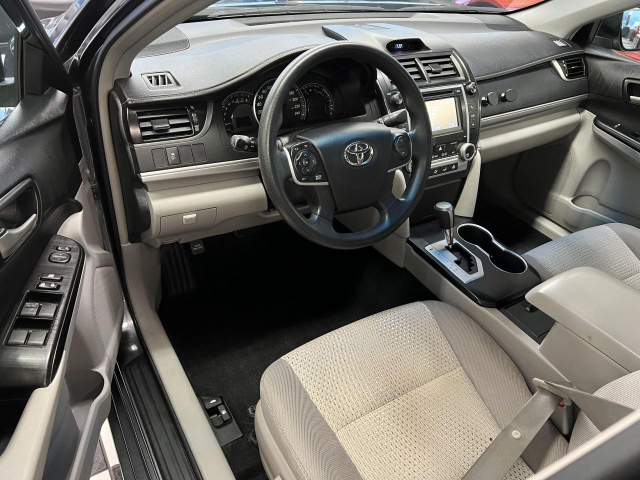 2013 Toyota Camry LE+Camera+Bluetooth+A/C+Bluetooth Photo71