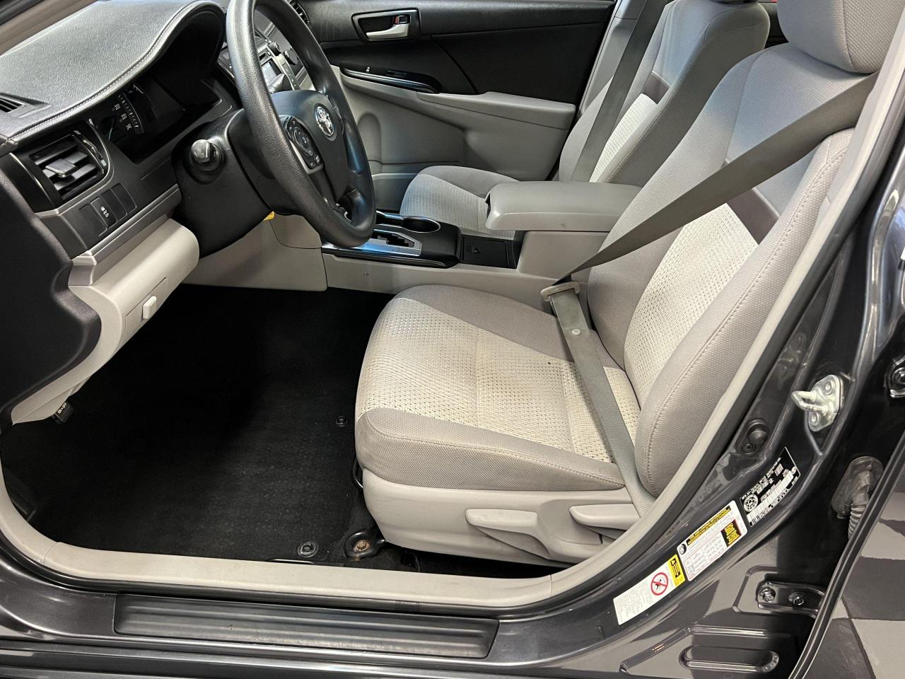 2013 Toyota Camry LE+Camera+Bluetooth+A/C+Bluetooth - Photo #18