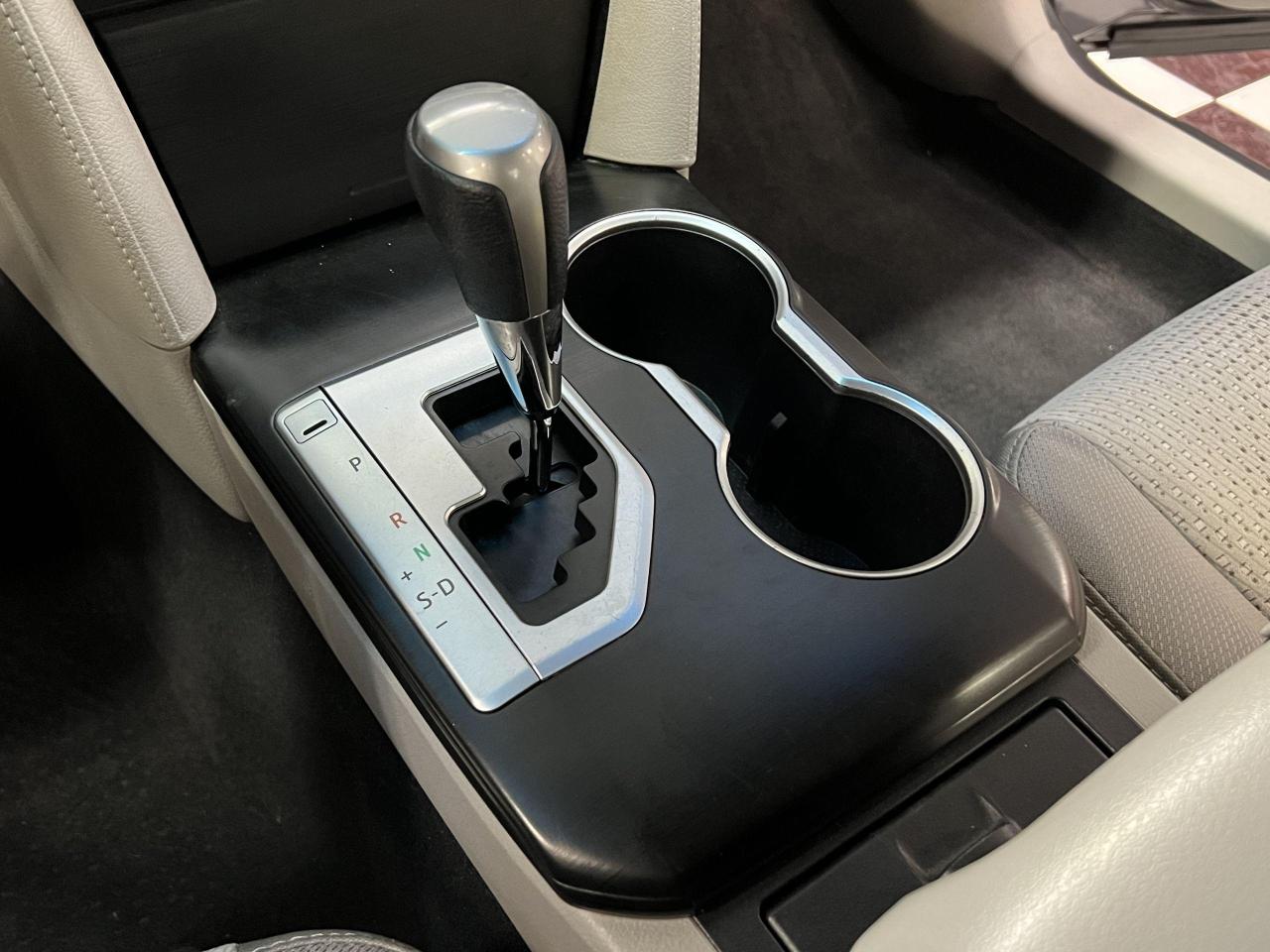 2013 Toyota Camry LE+Camera+Bluetooth+A/C+Bluetooth - Photo #29