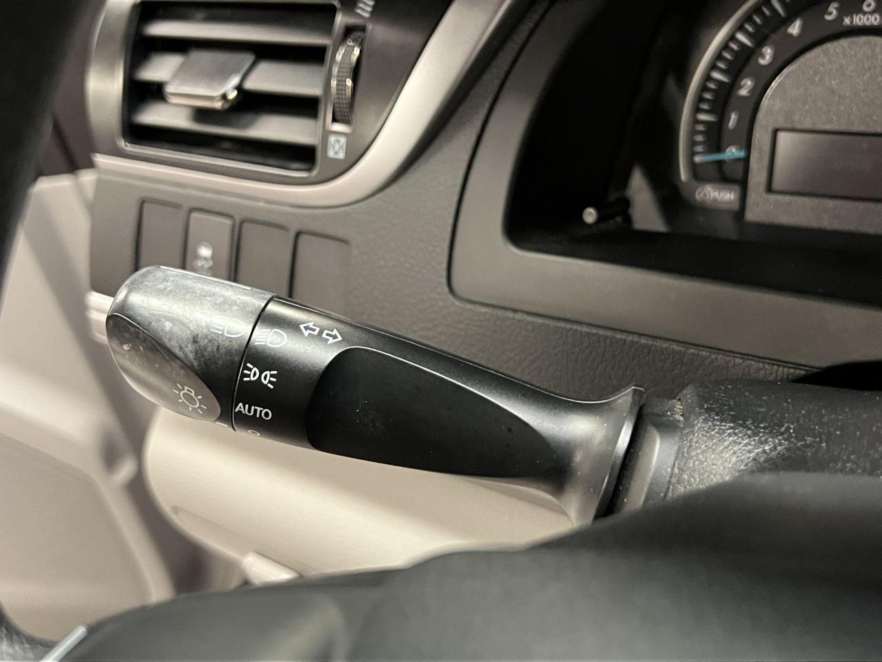 2013 Toyota Camry LE+Camera+Bluetooth+A/C+Bluetooth - Photo #40