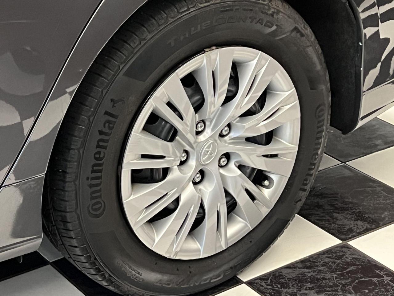 2013 Toyota Camry LE+Camera+Bluetooth+A/C+Bluetooth - Photo #44