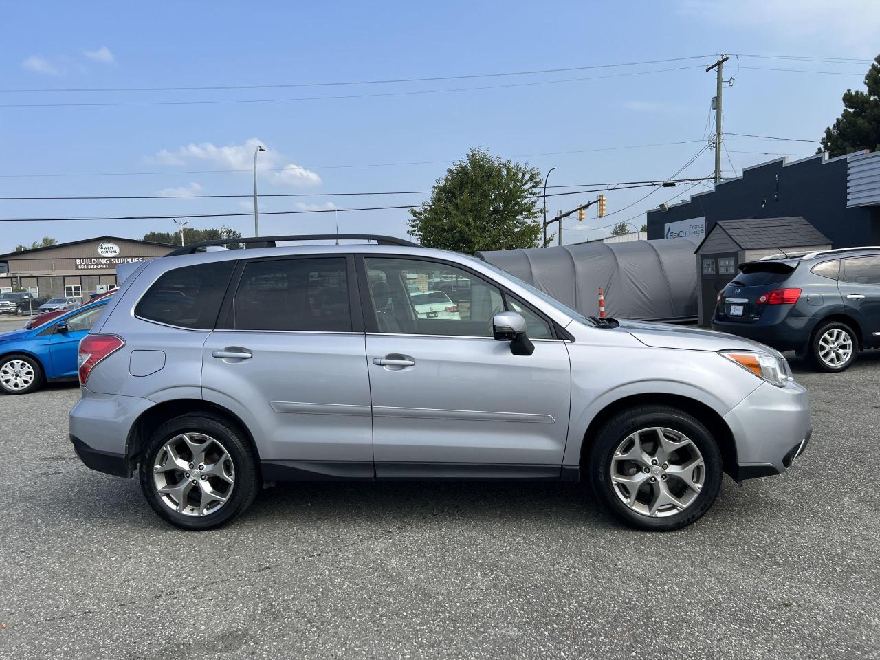 2016 Subaru Forester 5dr Wgn CVT 2.5i Limited w/Tech Pkg - Photo #4