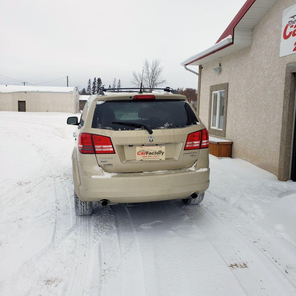 2010 Dodge Journey RT AWD Only 120,667 KM, Accident Free - Photo #12