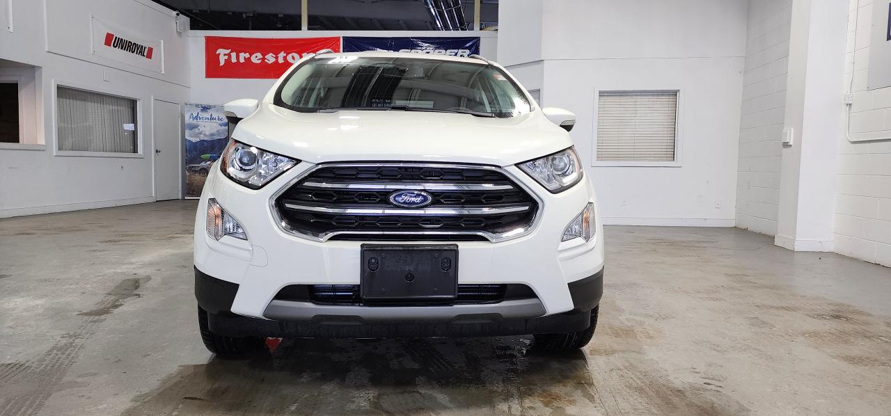 2022 Ford EcoSport TITANIUM - LEATHER + SUNROOF + NAVIGATION Photo24