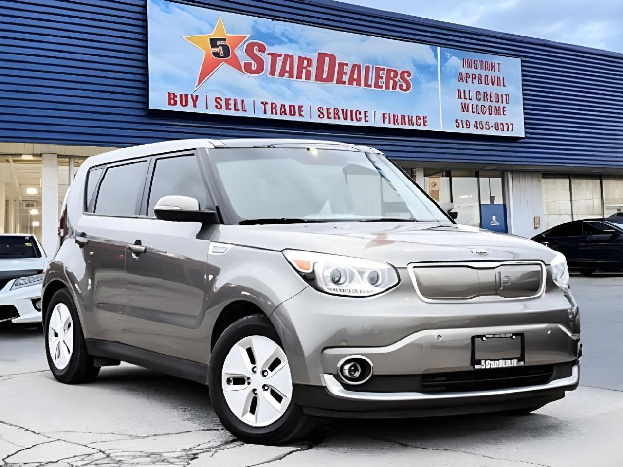 Used 2016 Kia Soul EV Luxury Sunroof nav leather MINT WE FINANCE ALL CR. for sale in London, ON