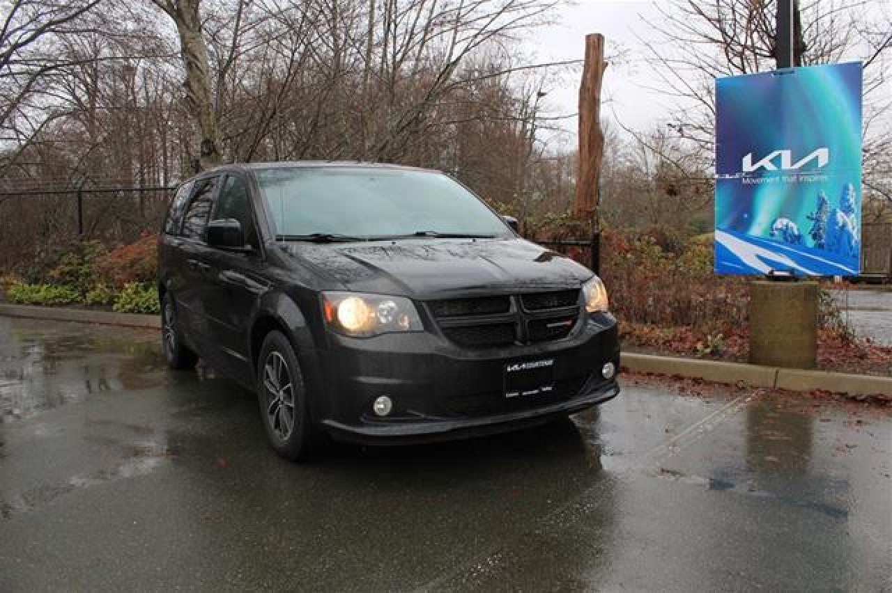 Used 2017 Dodge Grand Caravan SXT Premium Plus for sale in Courtenay, BC