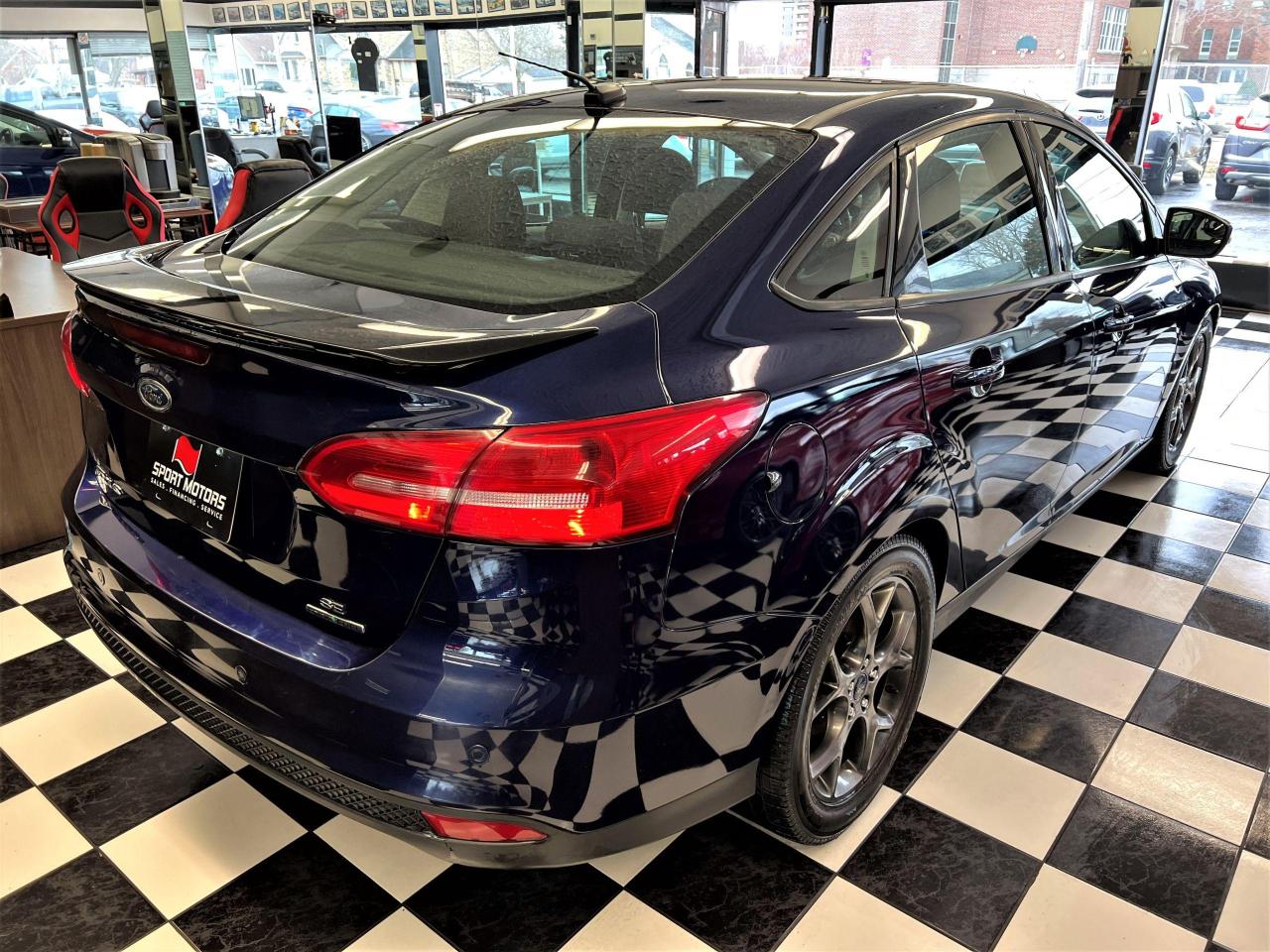 2016 Ford Focus SE W/Apperance PKG+New Brakes+Camera+CLEAN CARFAX - Photo #4