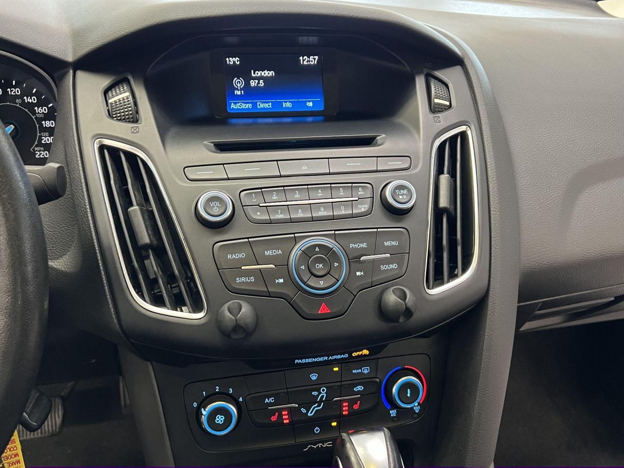 2016 Ford Focus SE W/Apperance PKG+New Brakes+Camera+CLEAN CARFAX - Photo #10