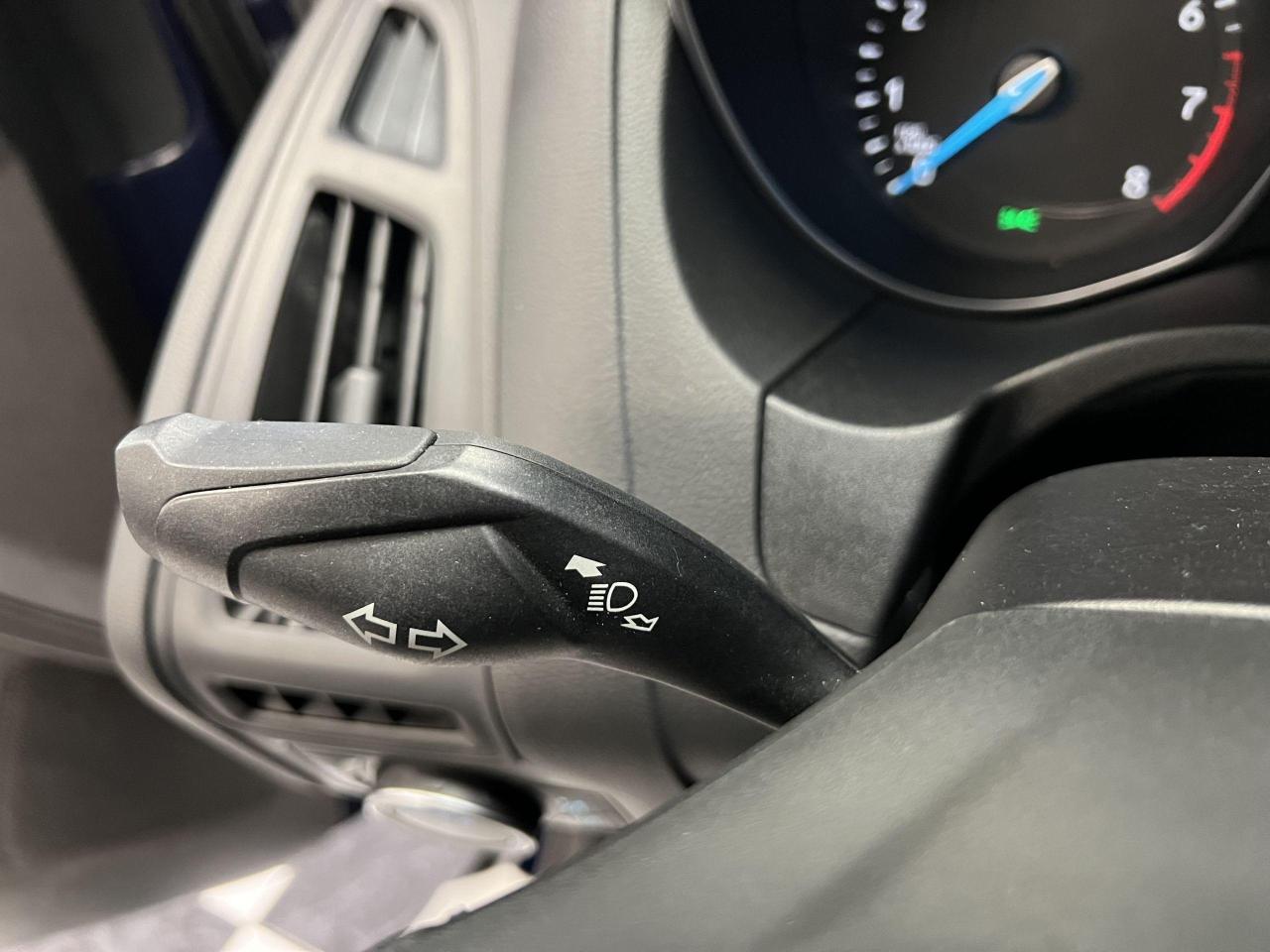 2016 Ford Focus SE W/Apperance PKG+New Brakes+Camera+CLEAN CARFAX - Photo #46