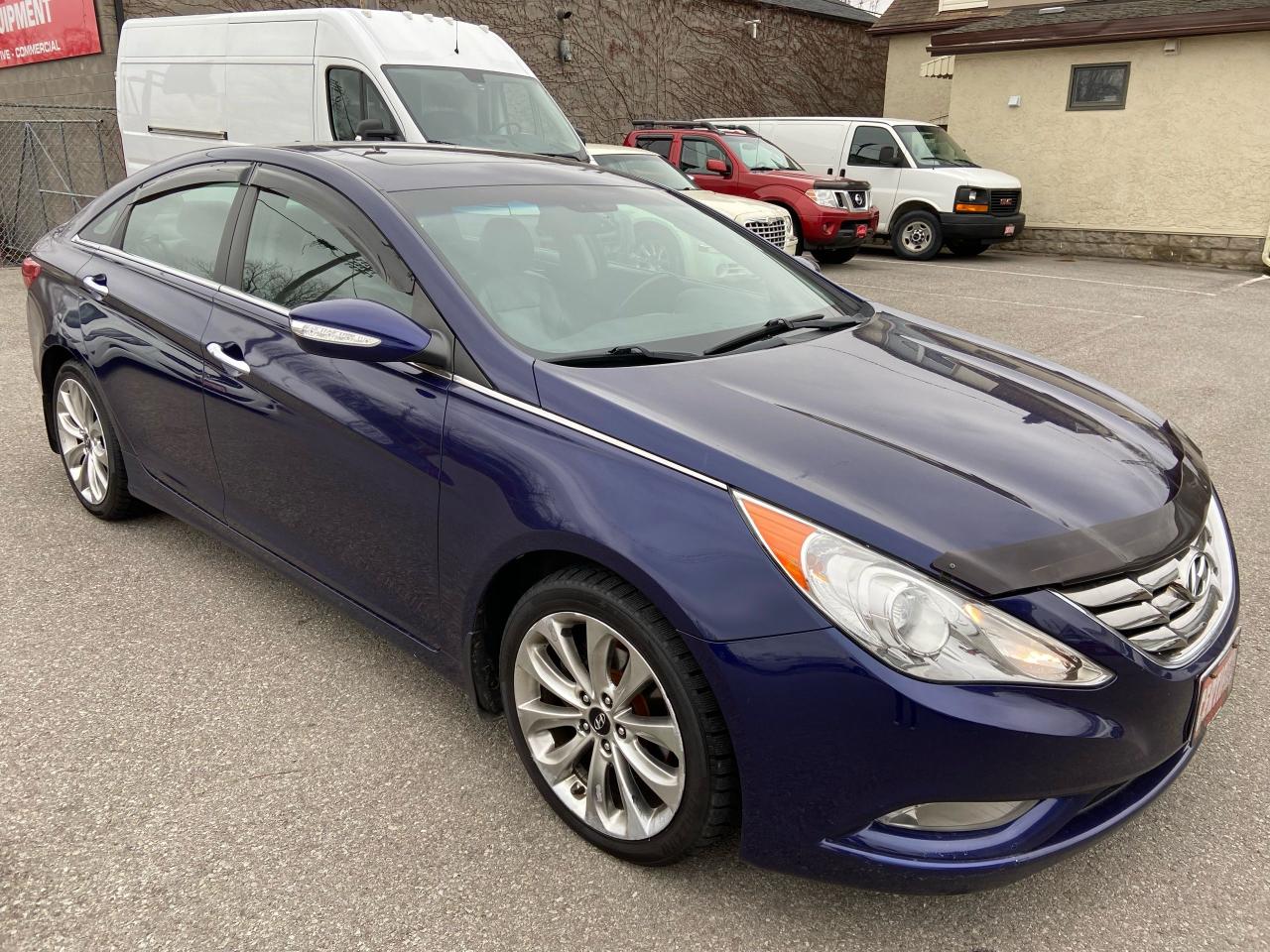 2011 Hyundai Sonata Limited ** HTD LEATH,SNRF, CRUISE **