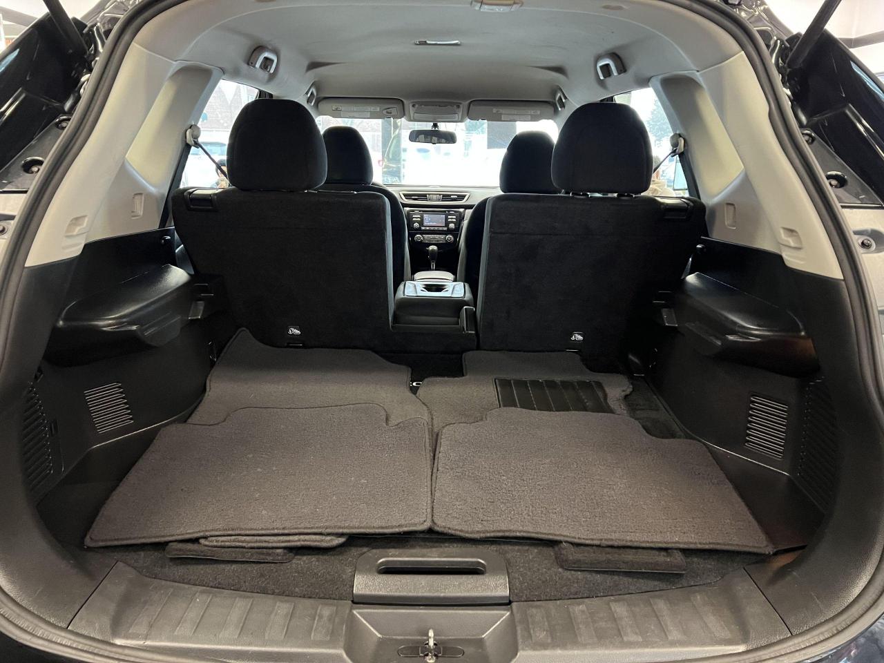 2016 Nissan Rogue S+Bluetooth+Camera+A/C+CLEAN CARFAX Photo85