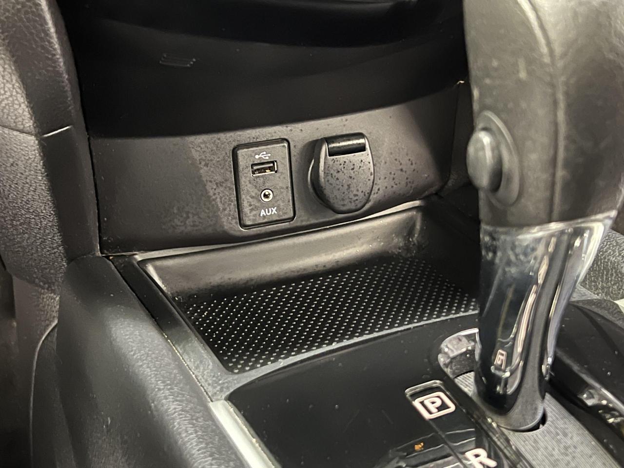2016 Nissan Rogue S+Bluetooth+Camera+A/C+CLEAN CARFAX Photo95
