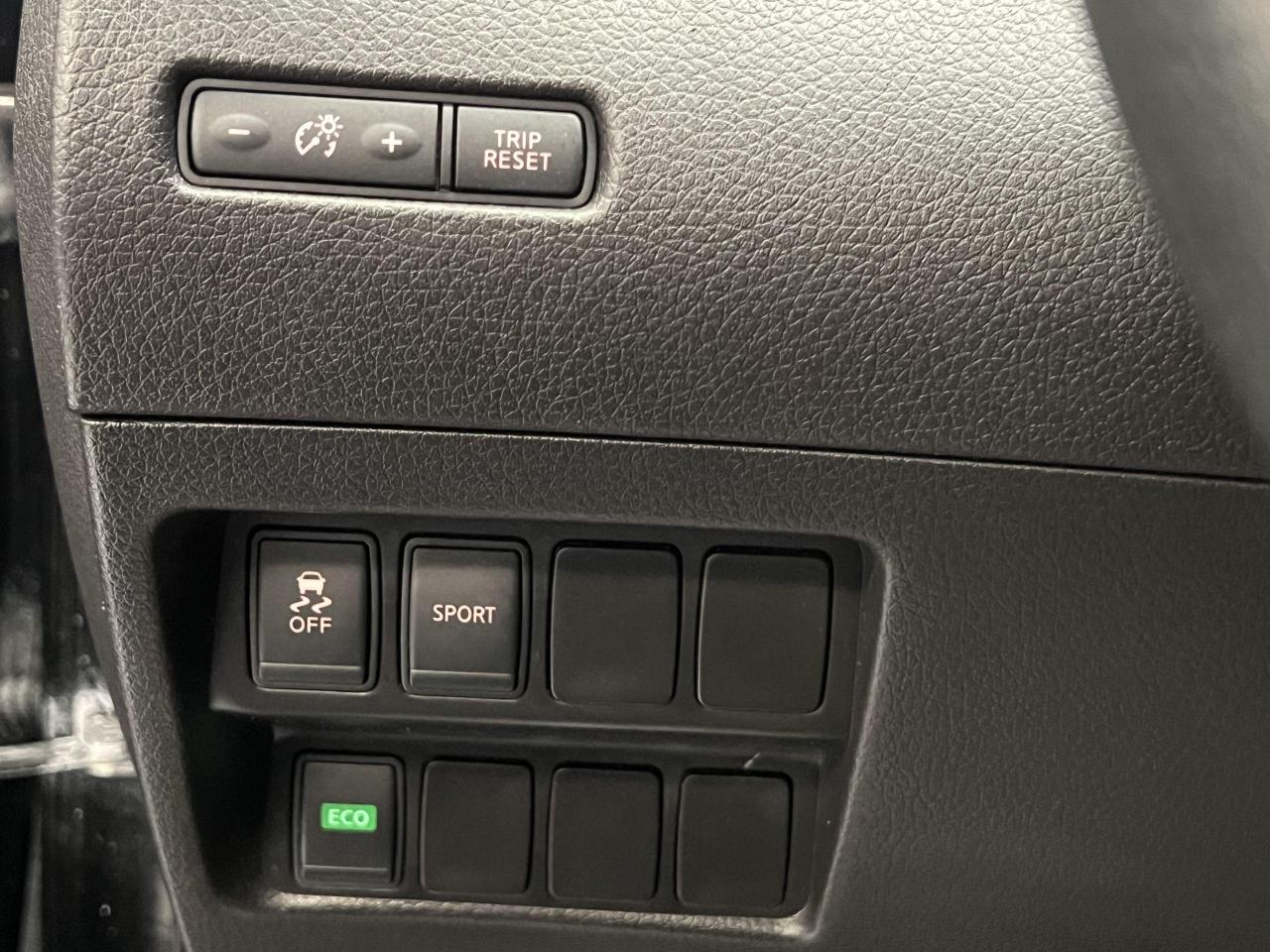 2016 Nissan Rogue S+Bluetooth+Camera+A/C+CLEAN CARFAX Photo103