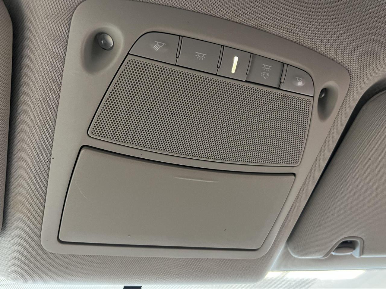 2016 Nissan Rogue S+Bluetooth+Camera+A/C+CLEAN CARFAX Photo108