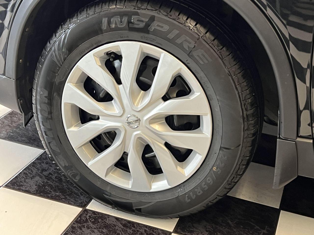 2016 Nissan Rogue S+Bluetooth+Camera+A/C+CLEAN CARFAX Photo109