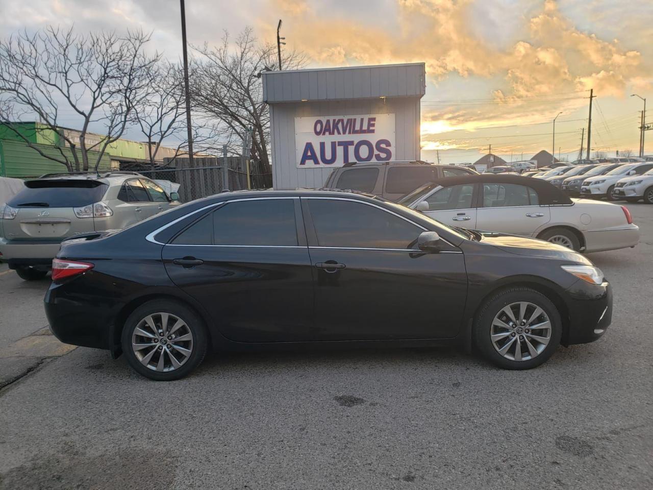 2015 Toyota Camry Leather Roof Navigation 4 Cyl, Certified - Photo #8
