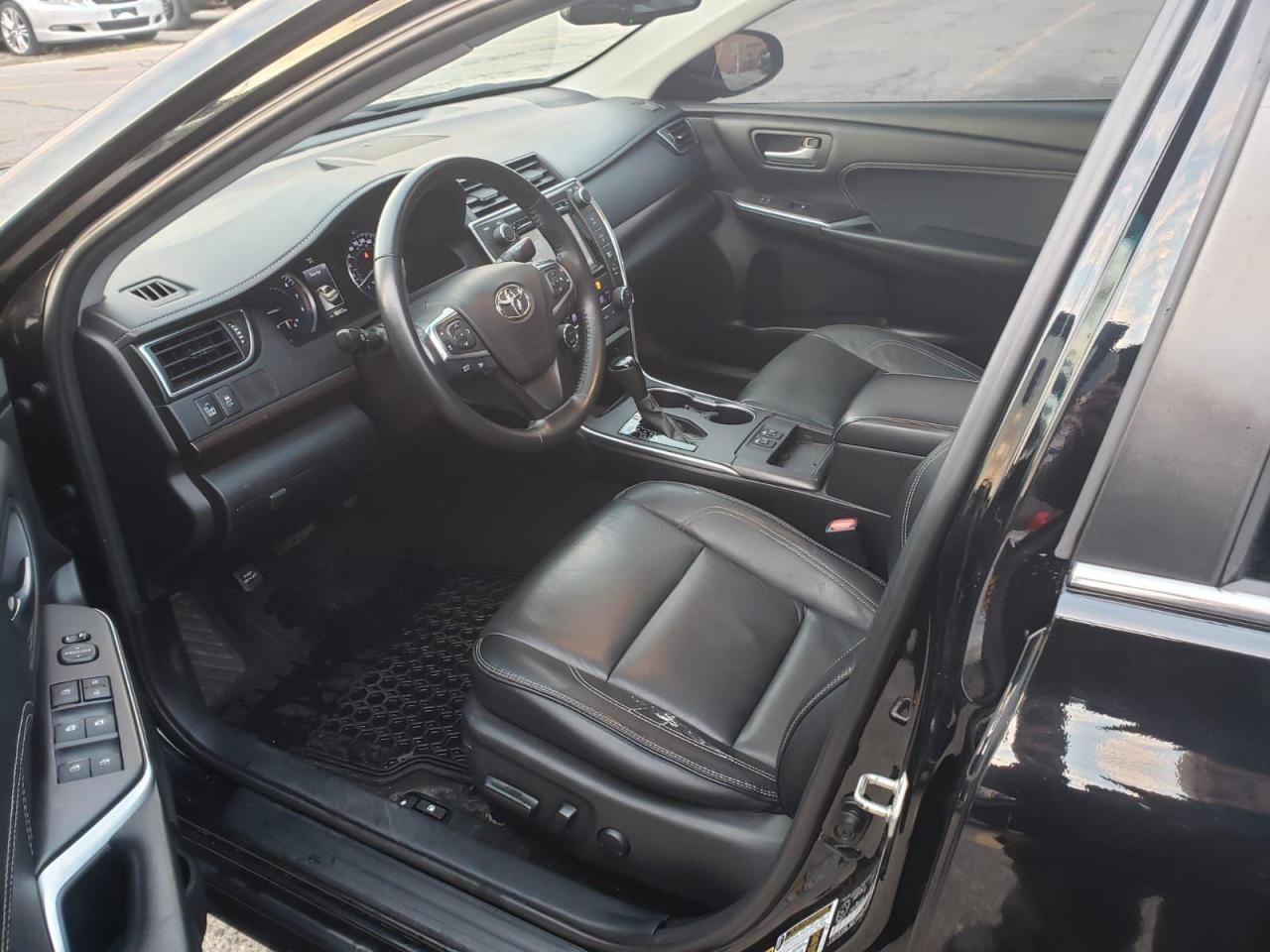 2015 Toyota Camry Leather Roof Navigation 4 Cyl, Certified - Photo #13