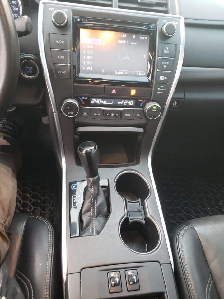 2015 Toyota Camry Leather Roof Navigation 4 Cyl, Certified - Photo #20