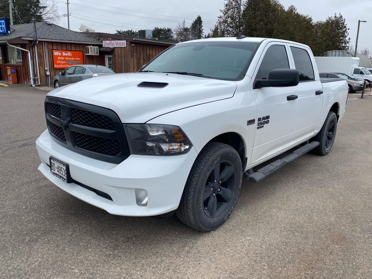 2021 RAM 1500 Classic Express 4x4