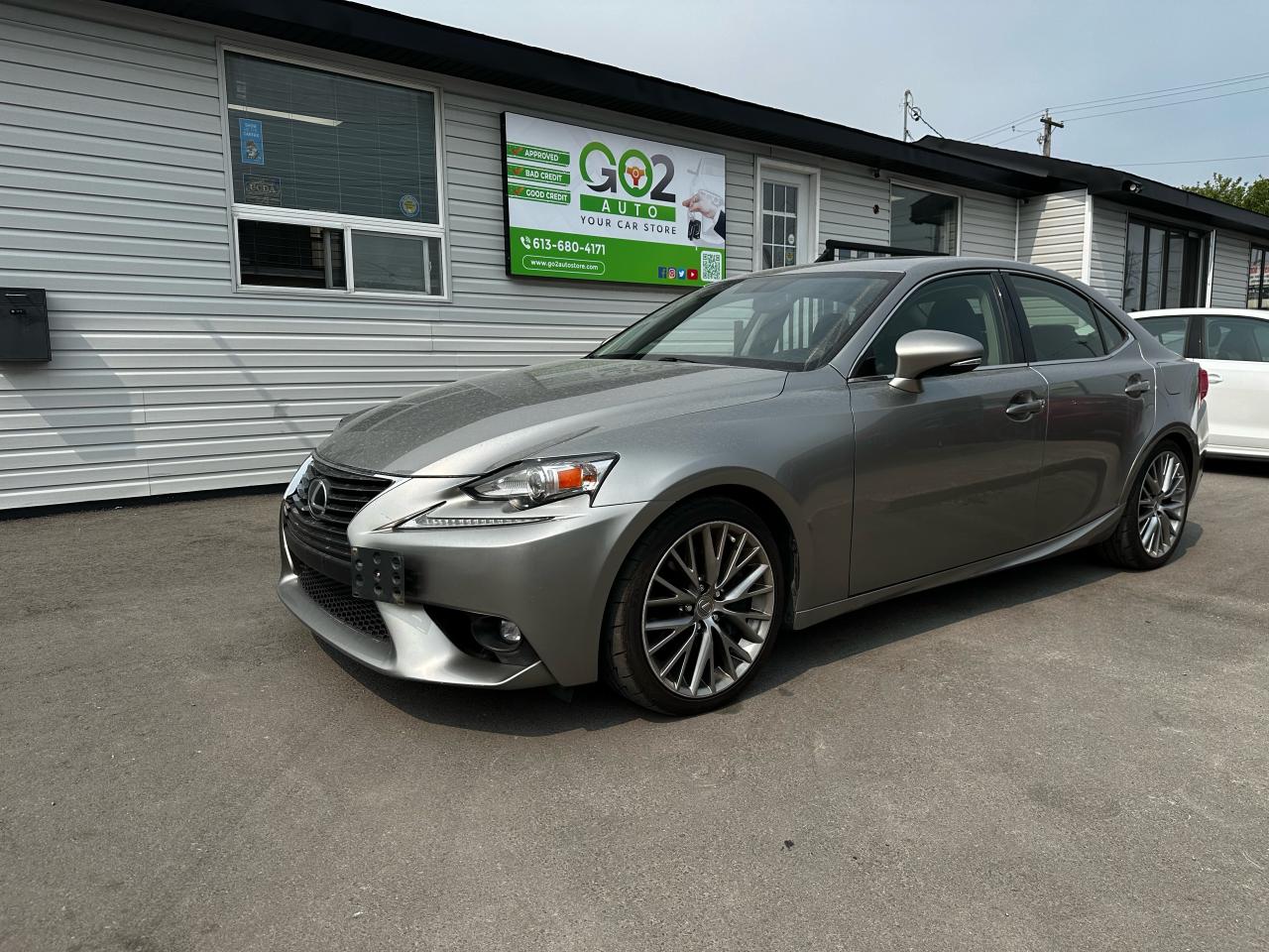 Used 2016 Lexus IS 300 IS300 for sale in Ottawa, ON