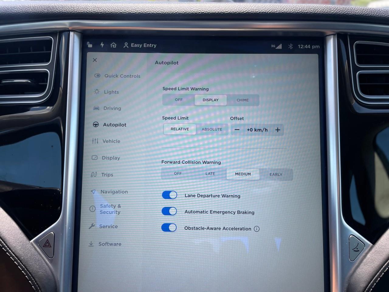 2015 Tesla Model S 4dr Sdn AWD 70D - Photo #13