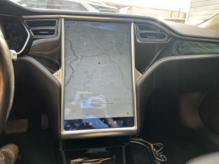 2015 Tesla Model S 4dr Sdn AWD 70D - Photo #15